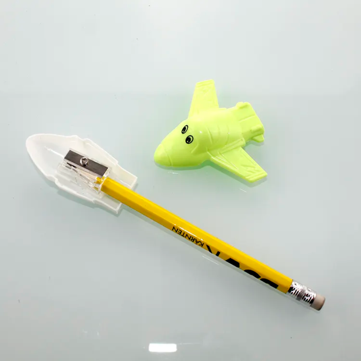 Airplane shape pencil sharpener (Pack of 4)