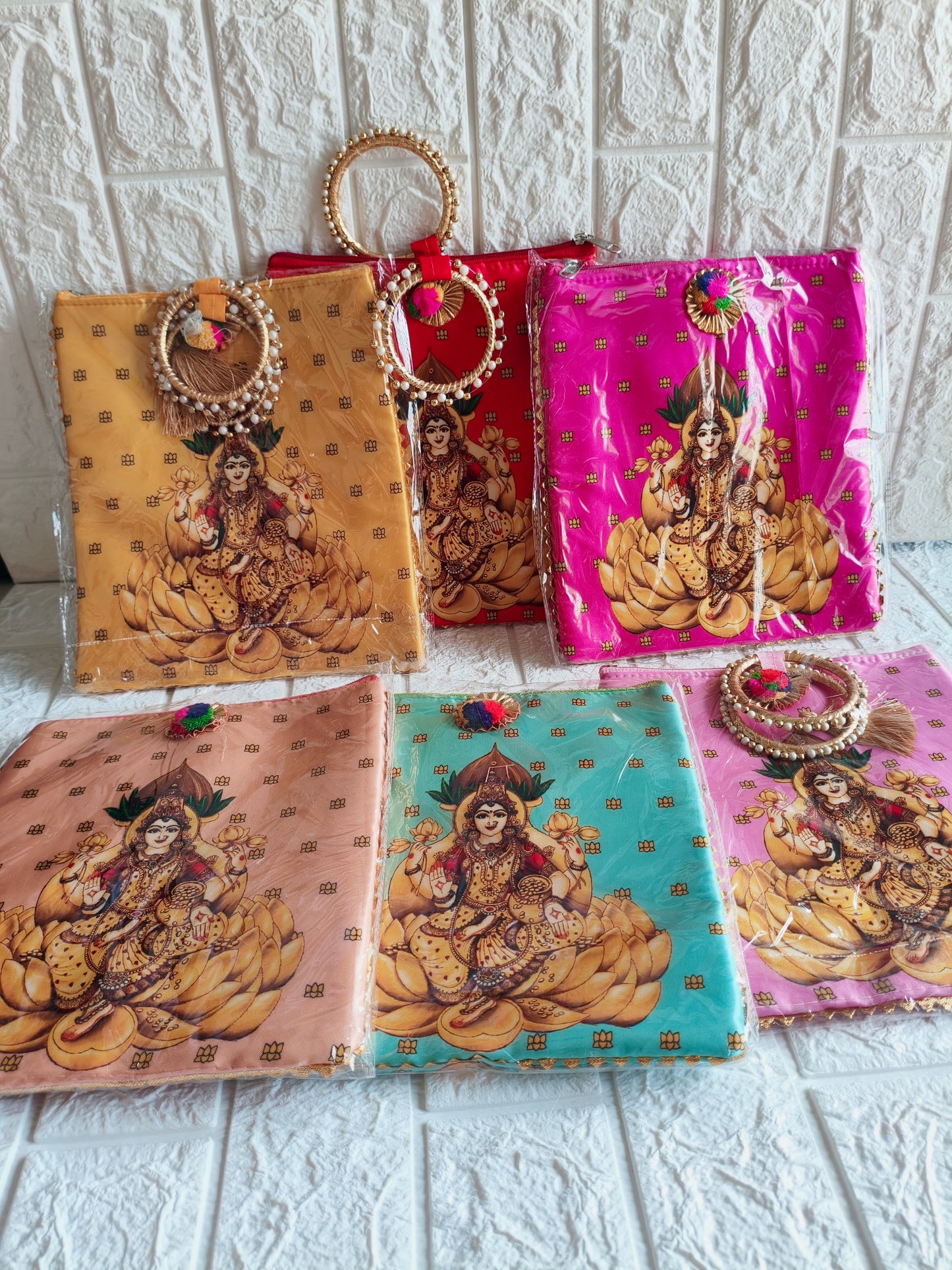 Bangle silk bags