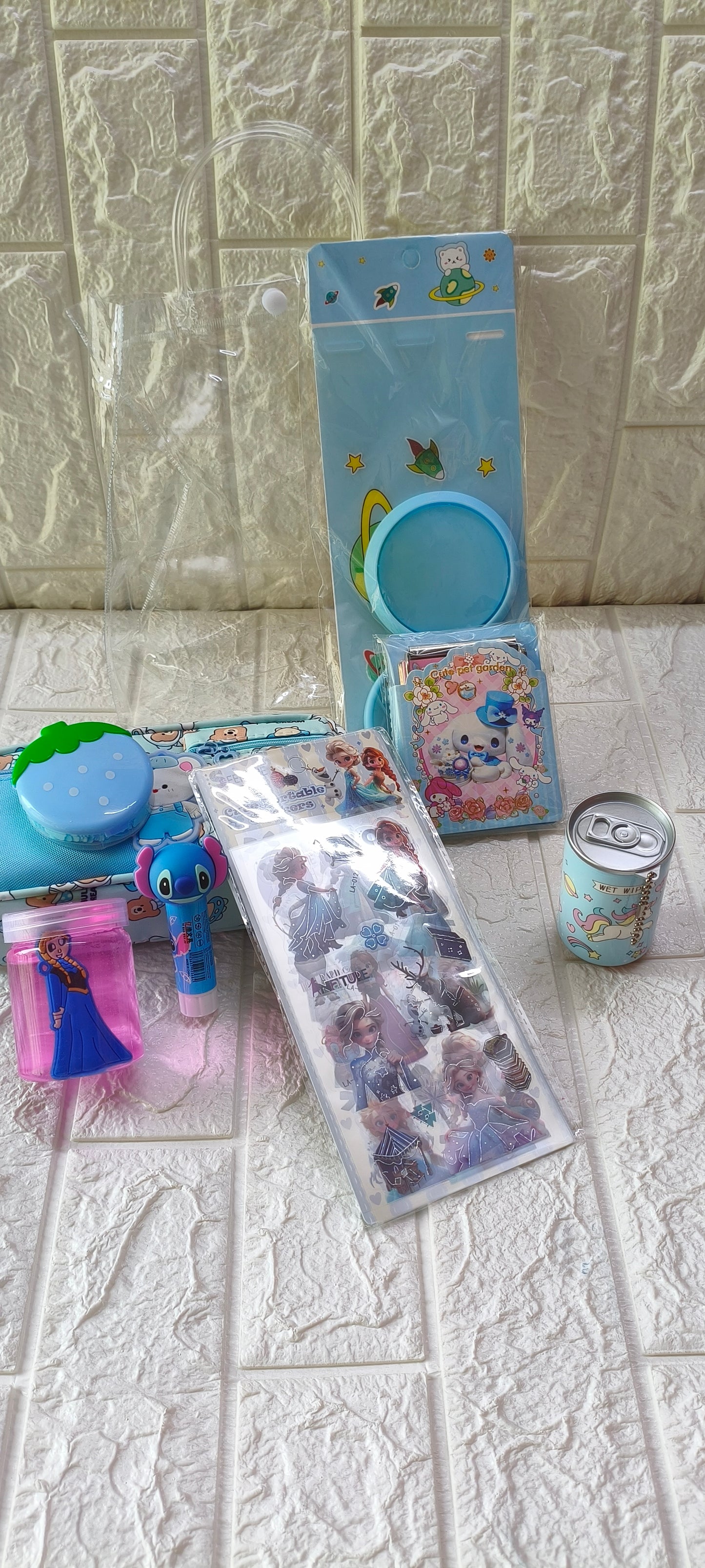 Blue Theme Hamper